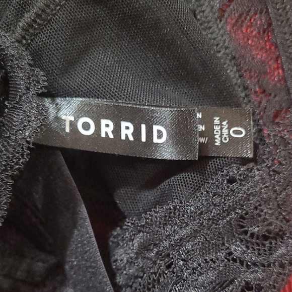 Torrid Black Strappy Lace Bra - Picture 6 of 8